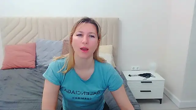Snapshot of Incredible_Ariela chatting on 19, 5, 2026 Incredible Ariela online show from 19, 5, 2026