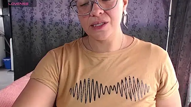 miia-big1boobs  online show from 25, 7, 2026