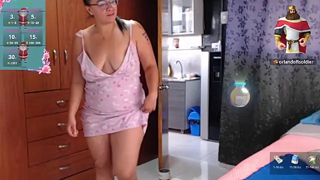 Snapshot of miia-big1boobs_ chatting on 21, 11, 2025 miia-big1boobs online show from 21, 11, 2025