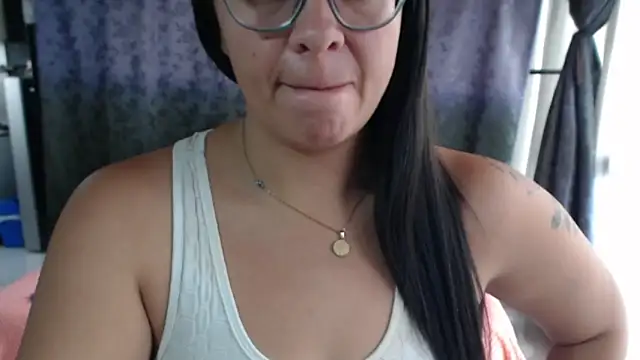 Snapshot of miia-big1boobs_ chatting on 11, 11, 2025 miia-big1boobs online show from 11, 11, 2025