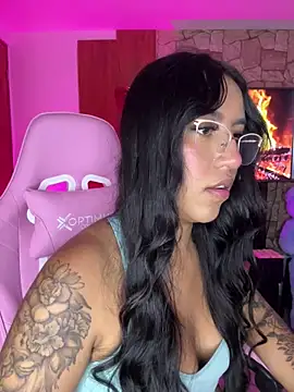 Tamara Roberts1 online show from 11, 1, 2025