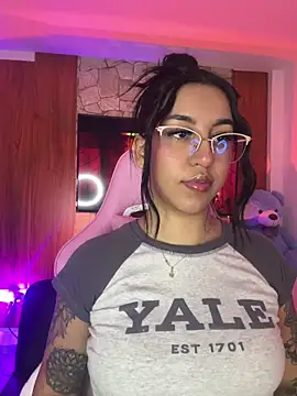 Tamara Roberts1 online show from 7, 3, 2026