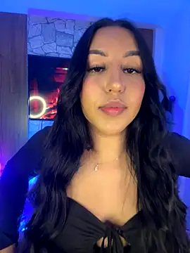 Snapshot of Tamara_Roberts1 chatting on 8, 11, 2025 Tamara Roberts1 online show from 8, 11, 2025