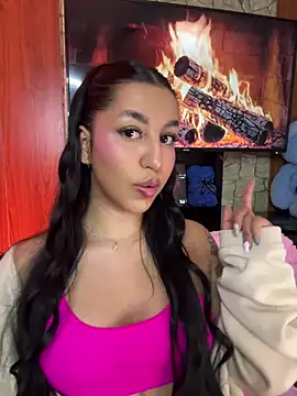 Snapshot of Tamara_Roberts1 chatting on 28, 5, 2026 Tamara Roberts1 online show from 28, 5, 2026