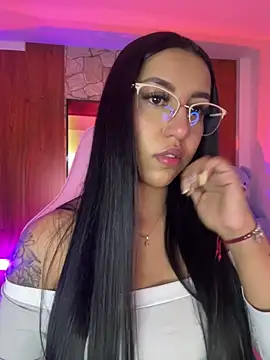 Tamara Roberts1 online show from 1, 3, 2026