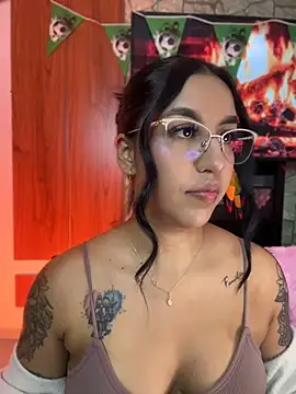 Tamara Roberts1 online show from 5, 7, 2026