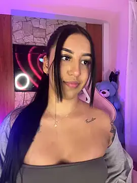 Snapshot of Tamara_Roberts1 chatting on 20, 11, 2025 Tamara Roberts1 online show from 20, 11, 2025