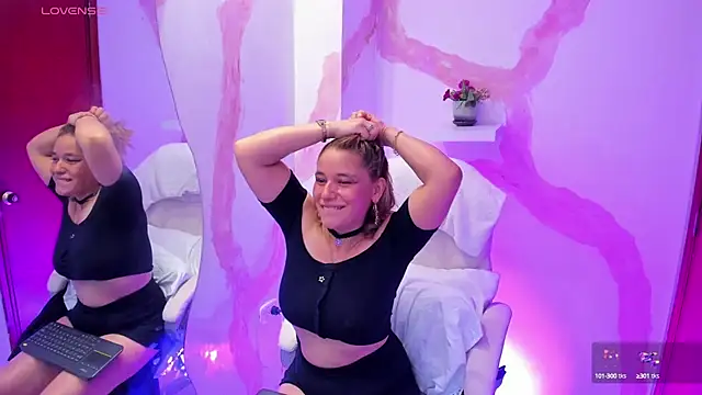 AuroraRojas online show from 7, 3, 2025