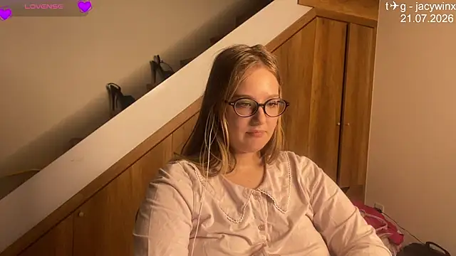 JacyWinslat online show from 21, 7, 2026