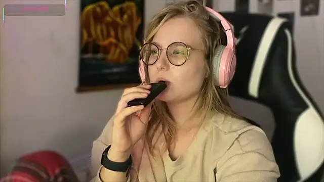 Snapshot of JacyWinslat chatting on 14, 9, 2025 JacyWinslat online show from 14, 9, 2025