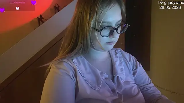 Snapshot of JacyWinslat chatting on 28, 5, 2026 JacyWinslat online show from 28, 5, 2026