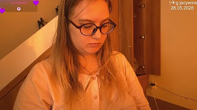Snapshot of JacyWinslat chatting on 28, 5, 2026 JacyWinslat online show from 28, 5, 2026