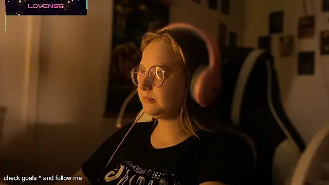 Snapshot of JacyWinslat chatting on 23, 10, 2025 JacyWinslat online show from 23, 10, 2025