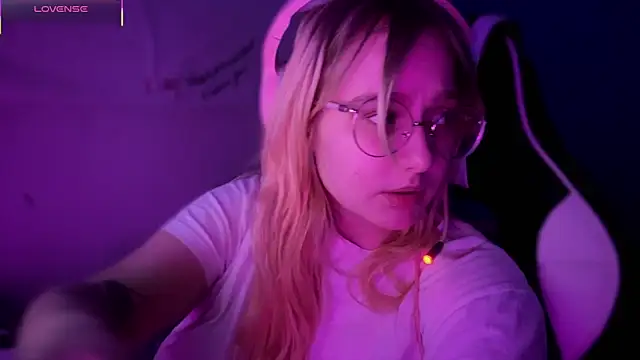 Snapshot of JacyWinslat chatting on 15, 3, 2025 JacyWinslat online show from 15, 3, 2025