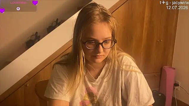 JacyWinslat online show from 13, 7, 2026