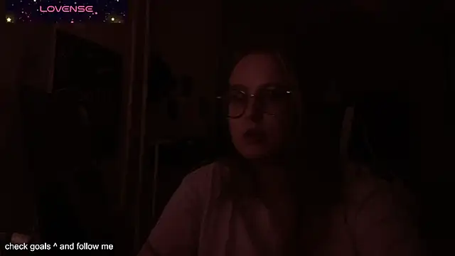 Snapshot of JacyWinslat chatting on 14, 11, 2025 JacyWinslat online show from 14, 11, 2025