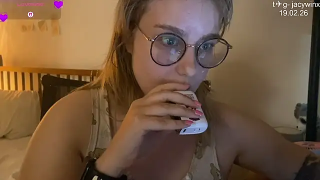 JacyWinslat online show from 19, 2, 2026