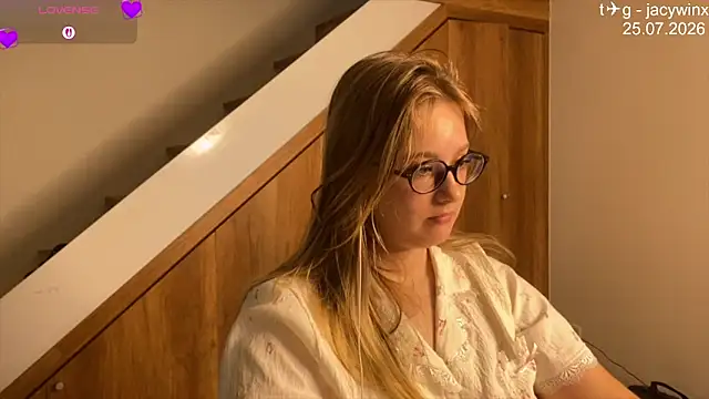 JacyWinslat online show from 26, 7, 2026