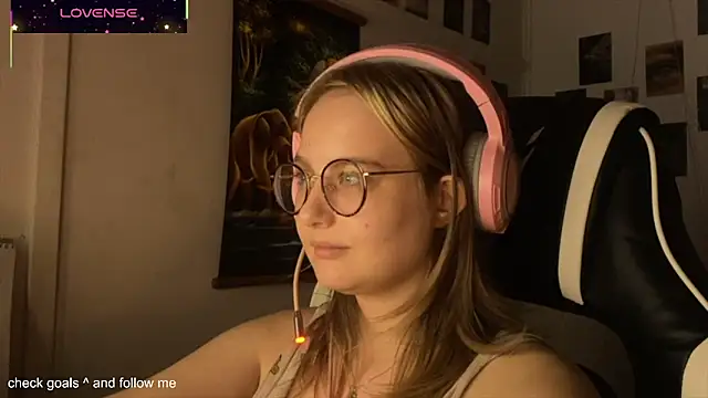 Snapshot of JacyWinslat chatting on 16, 10, 2025 JacyWinslat online show from 16, 10, 2025