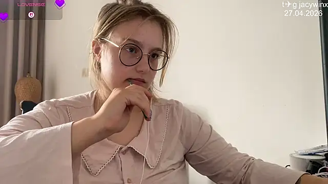 JacyWinslat online show from 27, 4, 2026