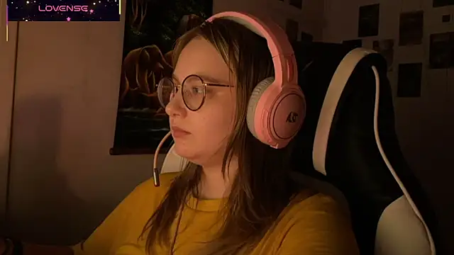 Snapshot of JacyWinslat chatting on 14, 10, 2025 JacyWinslat online show from 14, 10, 2025