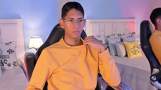 Nick Collins18 online show from 13, 10, 2025