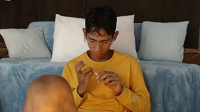 Nick Collins18 online show from 4, 11, 2025