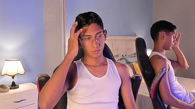 Nick Collins18 online show from 16, 10, 2025