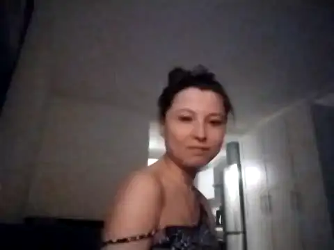 Snapshot of Florita2442 chatting on 20, 2, 2025 Florita2442 online show from 20, 2, 2025