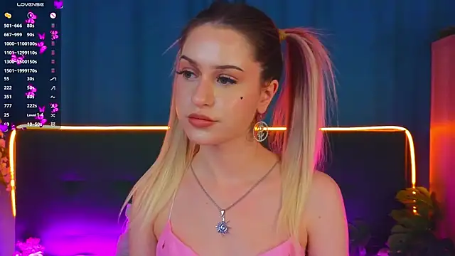 AlinaWalters online show from 18, 10, 2025