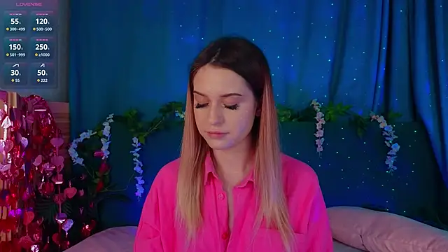 AlinaWalters online show from 6, 3, 2026