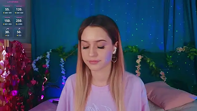 AlinaWalters online show from 4, 3, 2026