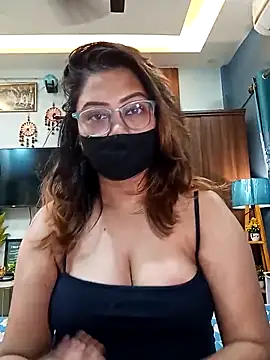 Cute-mona online show from 24, 2, 2026