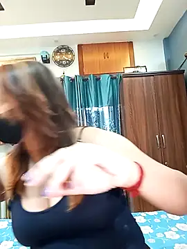 Cute-mona online show from 12, 2, 2026