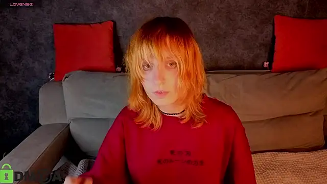 Snapshot of Little_Chips chatting on 10, 5, 2026 Little Chips online show from 10, 5, 2026
