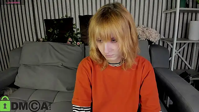 Snapshot of Little_Chips chatting on 19, 5, 2026 Little Chips online show from 19, 5, 2026
