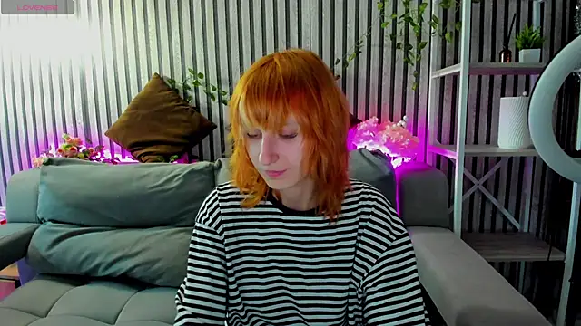 Snapshot of Little_Chips chatting on 6, 6, 2026 Little Chips online show from 6, 6, 2026
