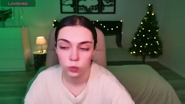 DaniellaLovely online show from 19, 12, 2025