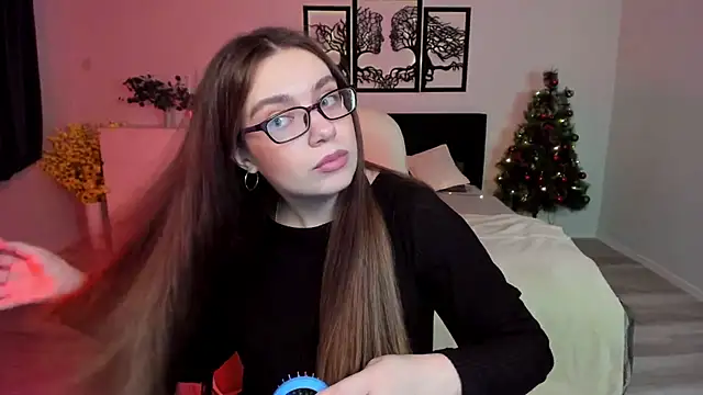 DaniellaLovely online show from 9, 1, 2025