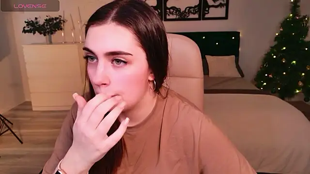 DaniellaLovely online show from 11, 1, 2026