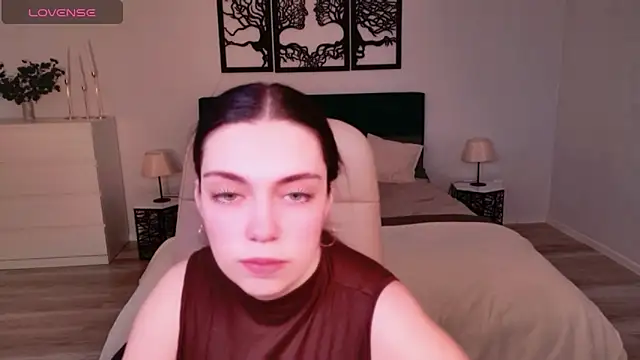 DaniellaLovely online show from 16, 12, 2025