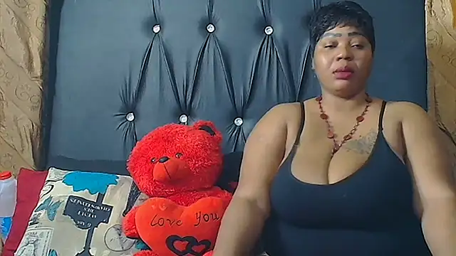HUMONGUOUSTITSS online show from 18, 9, 2025