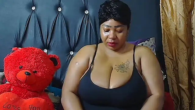 HUMONGUOUSTITSS online show from 29, 9, 2025