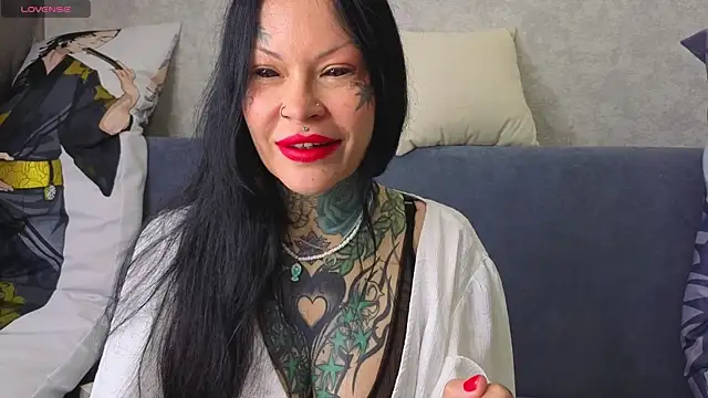 Snapshot of Megan_Black_Moon chatting on 23, 5, 2026 Megan Black Moon online show from 23, 5, 2026