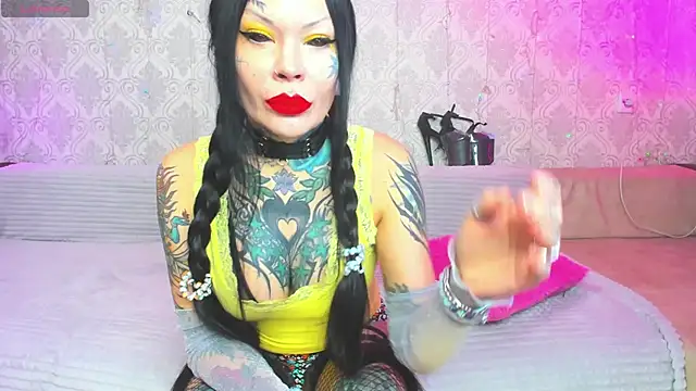 Megan Black Moon online show from 2, 2, 2025