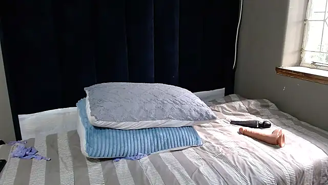 Sugarbabe242 online show from 17, 10, 2025