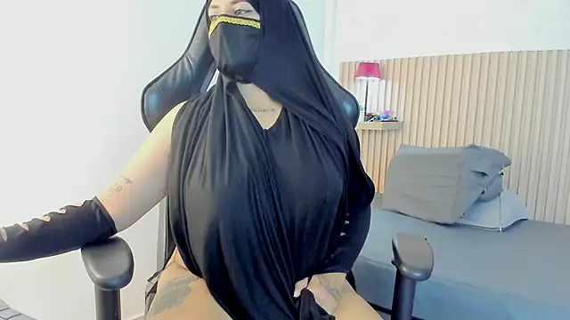 Snapshot of zully_01 chatting on 22, 5, 2026 zully 01 online show from 22, 5, 2026