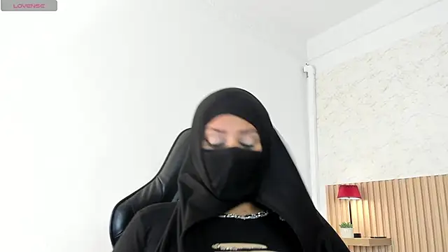 Snapshot of zully_01 chatting on 19, 5, 2026 zully 01 online show from 19, 5, 2026