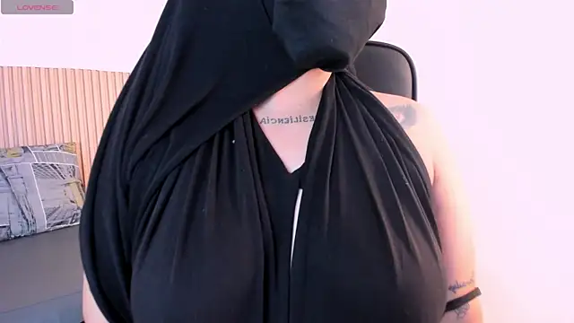 zully 01 online show from 7, 4, 2026