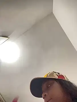 EscorpiLeoncita online show from 22, 2, 2025